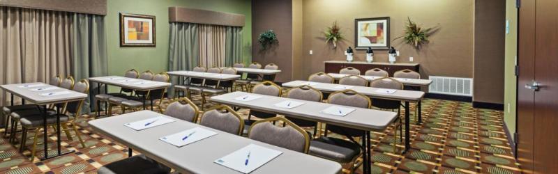 Holiday Inn Express & Suites Brady By Ihg Екстериор снимка